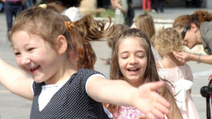 Който върне уличните детски игри той печели всички избори в