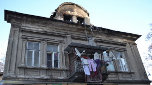 Общината полесно ще бута опасни сгради в София