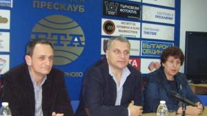 П Курумбашев БСП ще спечели изборите три партии изпращат депутати