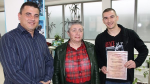 Eто ги студентитедарители