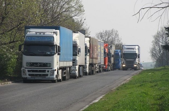 Превозвачи алармират за дефицит на шофьори на камиони