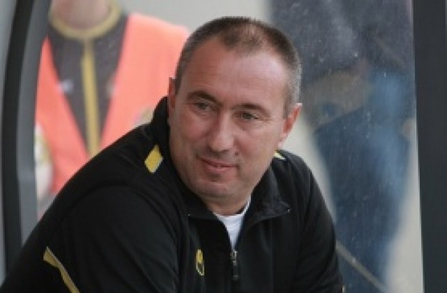 Стоилов: Докато Батков е в Левски, няма да стъпя там