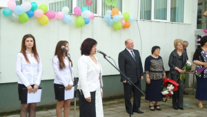 СОУ П Яворов в Стралджа изпрати своите зрелостници