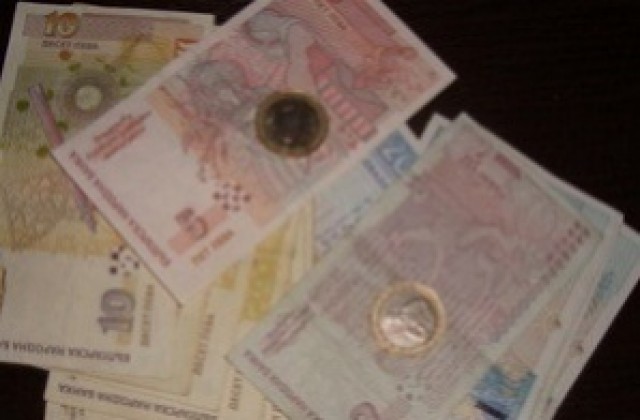 Превеждат детските и парите за безработните в Хасково днес
