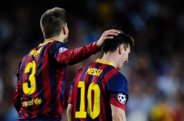 Меси и Пике преподписват с Барса преди Мондиала