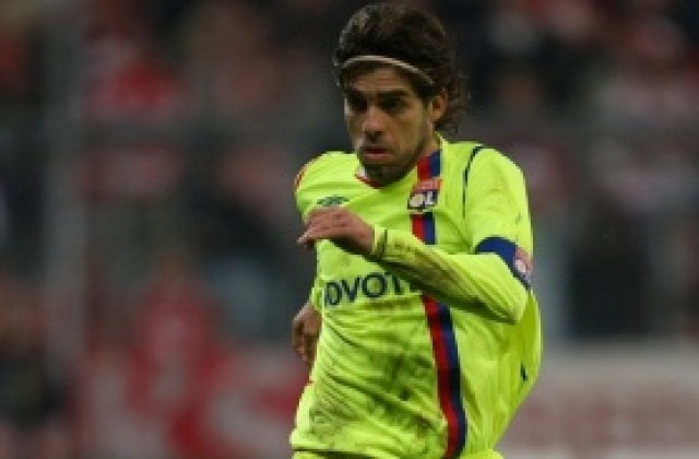 Лион иска своя легенда за заместник на Гард