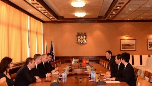 Ще осигуряваме пилоти за виетнамска авиокомпания