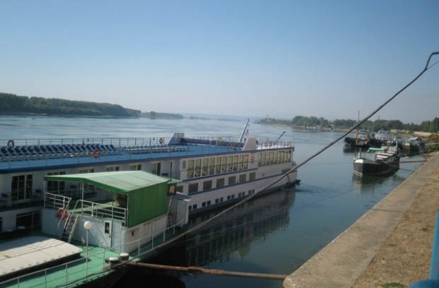 Дунав се покачи с повече от метър за денонощие