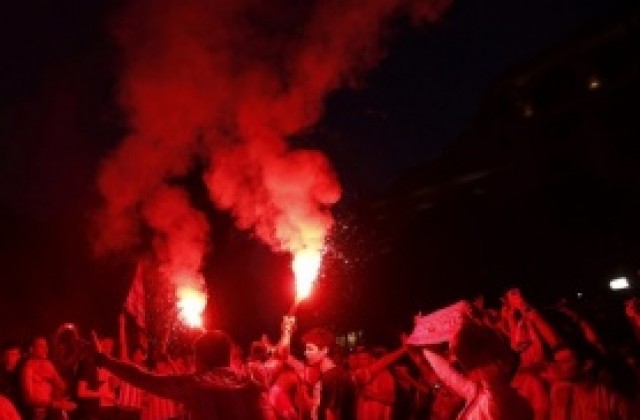 ВИДЕО: Атлетико Мадрид отложи голямата фиеста за след финала в ШЛ