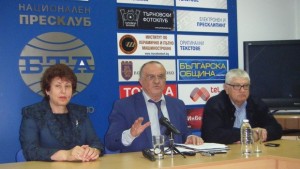 Евгени Кирилов Да прогоним призрака на егоизма който броди из