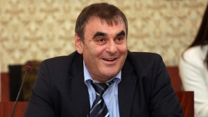 Папазов Няма да позволим продажба на пътнически мотриси