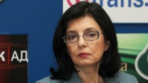 Меглена Кунева България ще плаща докато не се научи да