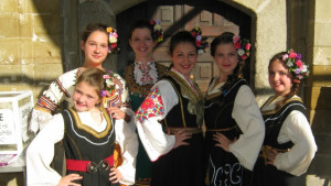 Благотворителна изложба за набиране на средства за спасяване на църквата