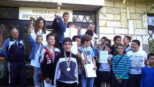 Девет медала и купа получиха възпитаници на отбора по авиомоделизъм