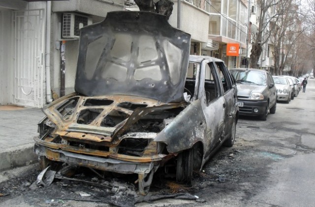 Зачестилите палежи на коли във Варна – заради разчистване на сметки