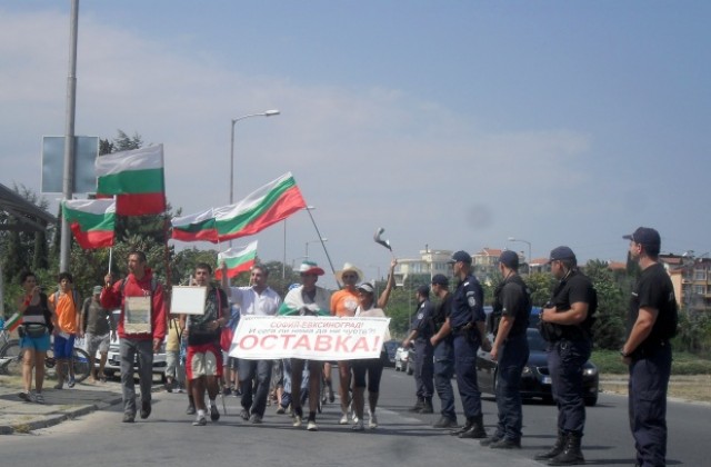 Командироват полицаи да пазят министри и депутати в Евксиноград