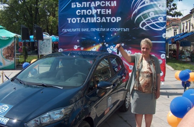 Русенка спечели автомобил от тотото