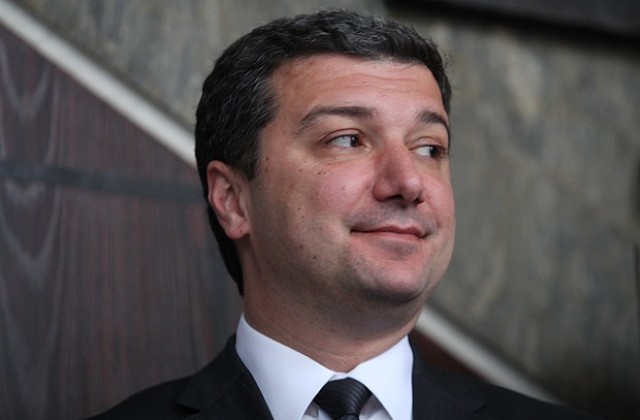 Министър Стойнев: България бележи икономически растеж