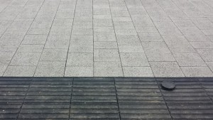 Вече има готов участък от новата пешеходна зона в центъра
