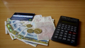Хасковска област на опашката по средна работна заплата