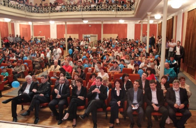 Надежда Нейнски призова да се гласува с номер 9 за цивилизована и европейска България