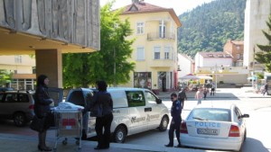 Бюлетините потеглиха към общините