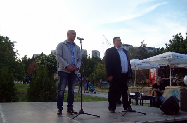 Емил Радев поздрави жителите  на „Владиславово” за празника на района