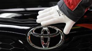 Тойота изтегля 516 000 дефектни автомобила