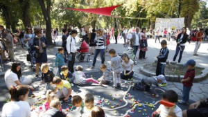 Децата на Благоевград творят в над 40 ателиета