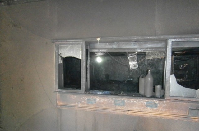 Пожар унищожи кафене Илюзия в Кюстендил. Най- вероятната причина умишлен палеж