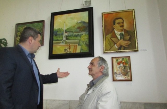 Горнооряховски художник направи дарение на Градската галерия