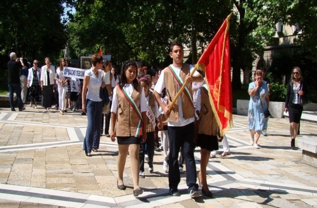 24 май - Парад на училищата и детски духов оркестър в Димитровград