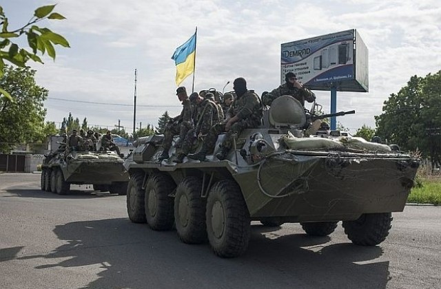 Руските войски и техника ще се оттеглят от границите на Украйна до 8 юни