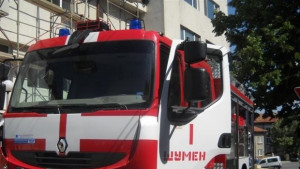 Горя частен дом в Нови пазар