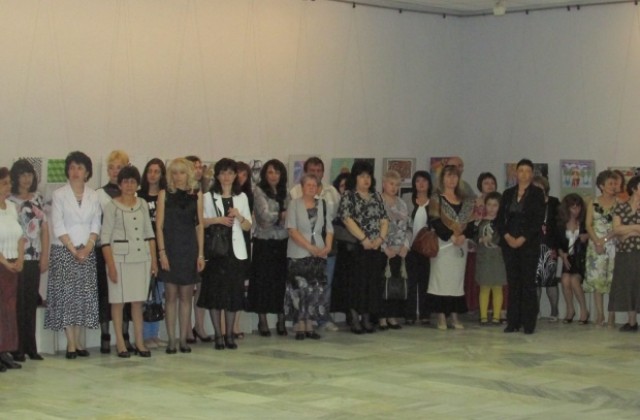 Община Г. Оряховица отличи дейци на просветата и културата