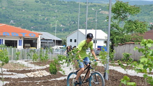 Откриха нов парк с детска площадка фитнес и байкпарк във