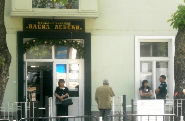 Изборният ден в Габровска област започна в спокойна обстановка