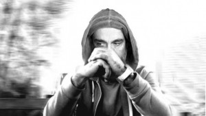 Поетът Валери Станков осъди скандална дама за плагиатство