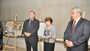 Изложбата Родени свободни гостува във Враца