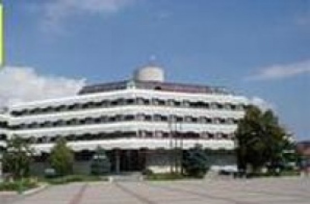 Ремонтират канализацията на Транспортна болница