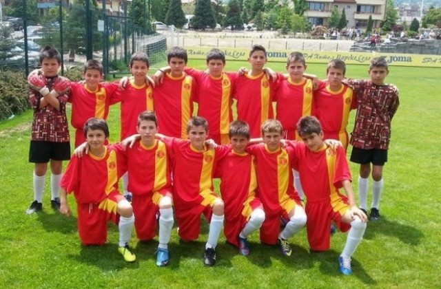 Децата на Велбъжд с победи във Футбол 7 и загуба във Футбол 9
