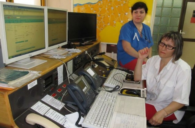 Русенските лекари в Спешна помощ подкрепят колегите си от София