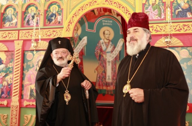 Митрополит Галактион освети новооткритата църква в село Дядово