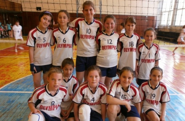 10-годишните волейболистки на Велбъжд станаха републикански шампиони