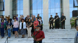 Цвятко Сиромашки Алеята с пейката и монумента на Борис Христов