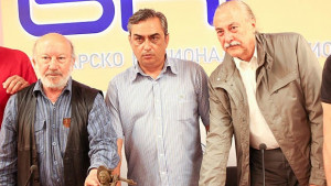 Искат да поставят паметник на Петър Гюзелев в Алеята на