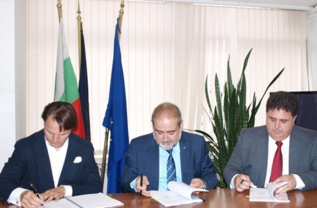 Инвестират над половин милион в ремонта на надлеза на път III-5007 край Николаево