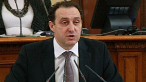 ГЕРБ гневни на министър Десислава Терзиева