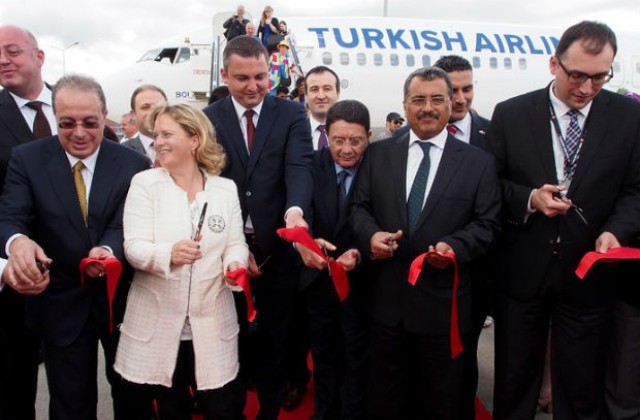 Портних: Авиолинията Варна-Истанбул е голяма подкрепа за икономиката на региона