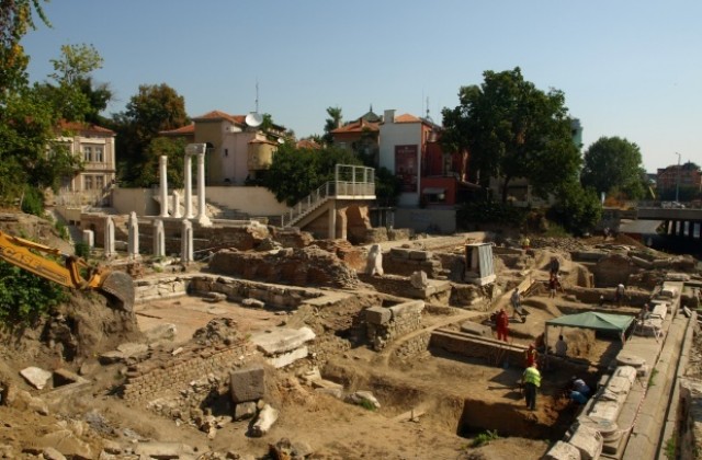 Софийска фирма спира реставрацията на Одеона